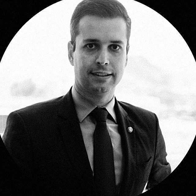 Romer Souza